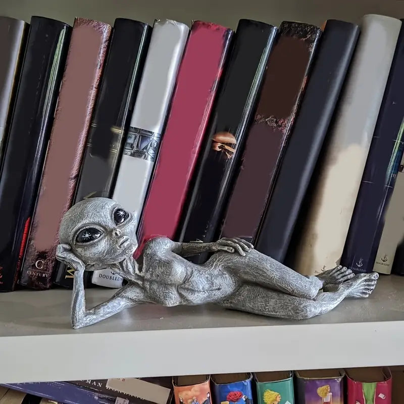Alien Resin Statue Figurine