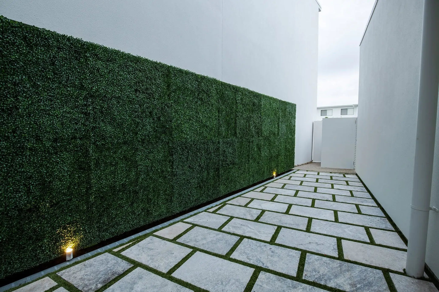 Eternal Green Boxwood Panel 40x40